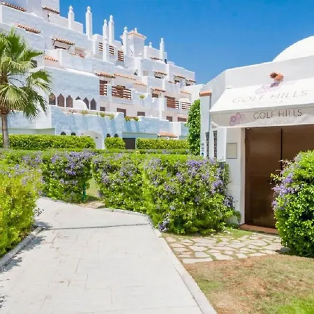 36 With Large Garden, Pool And Padel Court In Golf Hills Apartment