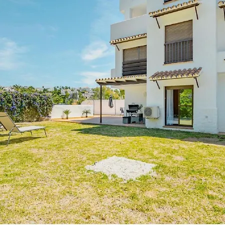 36 With Large Garden, Pool And Padel Court In Golf Hills Apartment *